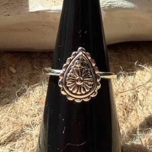 Sterling Silver Teardrop Floral Ring - Silver